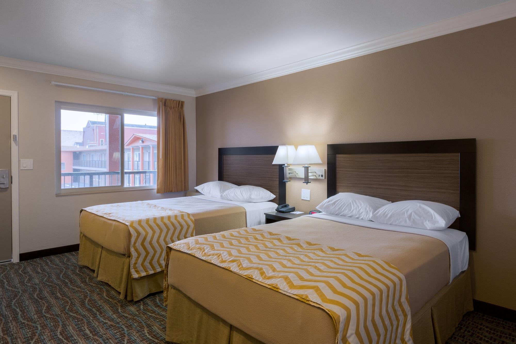 Travelodge By Wyndham יוריקה מראה חיצוני תמונה